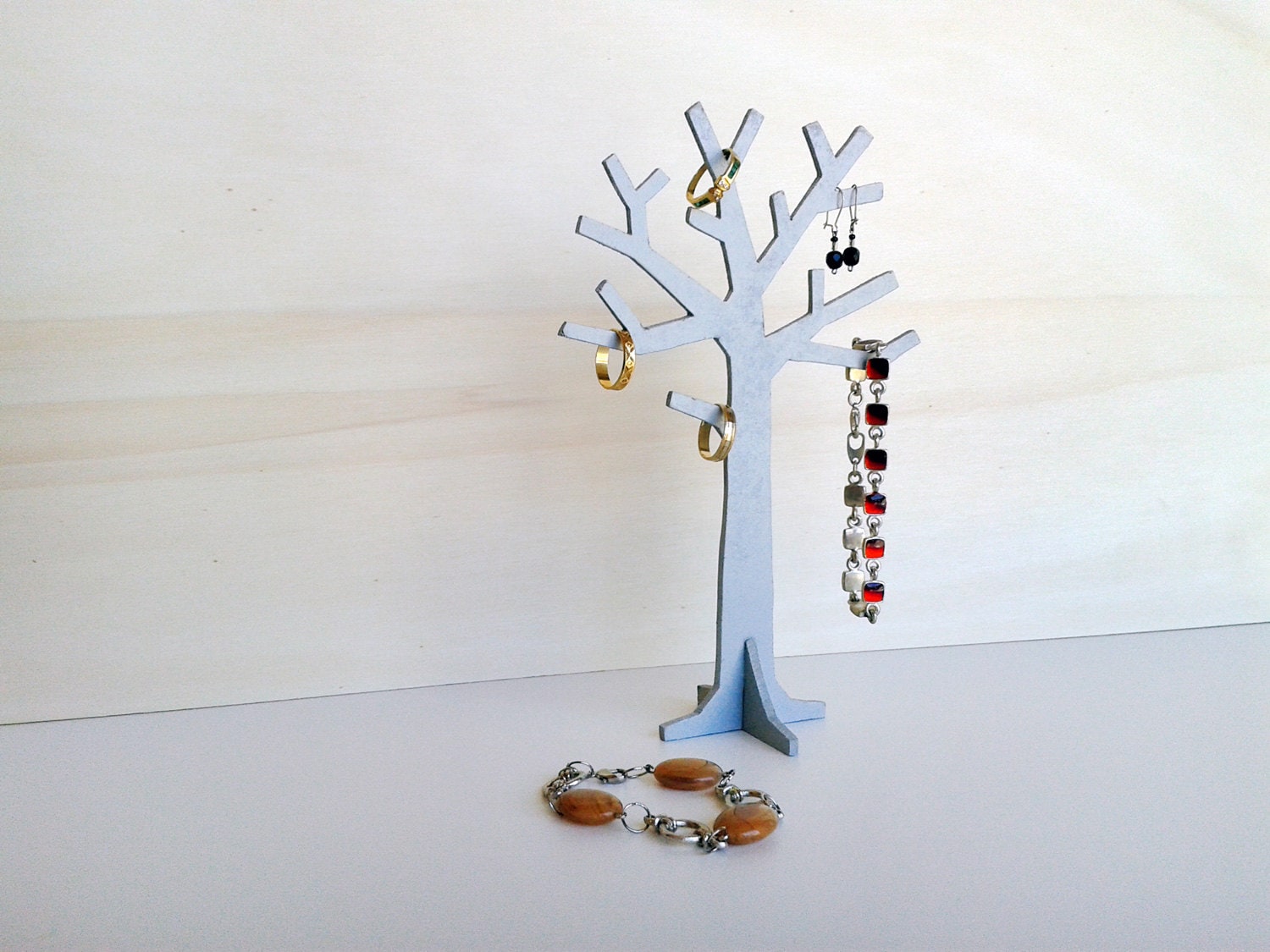 Árbol para colgar joyas, Soporte para joyas, Colgador para pulseras y  anillos, Portajoyas sencillo y minimalista -  España