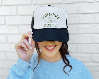 Aangepaste cowgirls Club-truckerhoed - Gepersonaliseerde gunst vrijgezellenfeest, aangepaste naam, locatie en datum, luxe Bach Club-merchandise