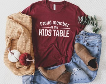 Camiseta de Acción de Gracias, camiseta divertida para niños, atuendo para el Día del Pavo, humor de Acción de Gracias, atuendo para cena familiar, ropa festiva, camiseta para reuniones familiares