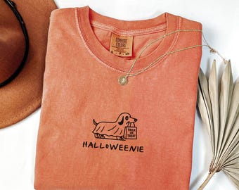 Teckel Halloween-shirt - Halloweenie Dog Tee - grappig Halloween-hondenshirt - schattig spookkostuum afbeelding - Comfort kleuren herfstvakantie Tee
