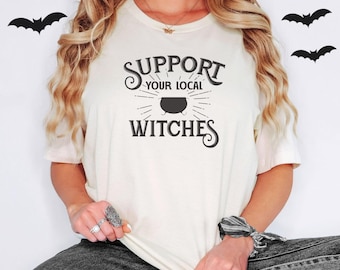 Camiseta vintage de Halloween – Camiseta de apoyo a las brujas locales – Camiseta con colores de brujas reconfortantes – Traje de temporada espeluznante – Camiseta con estampado de otoño