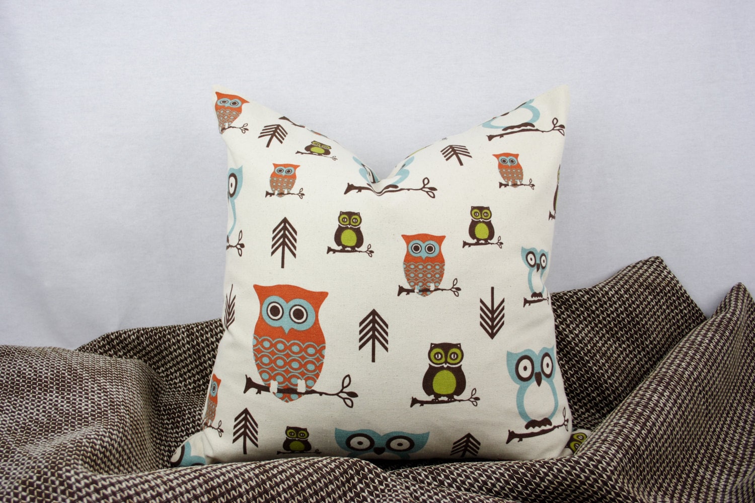 Owl Handmade Pillow Cover. Cream, Brown, Orange, Green and Blue. Toss Pillow. Accent Pillow. Throw P