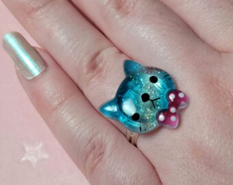 Gummi Cat KAWAII DECORA RING with cabochon on an adjustable ring base