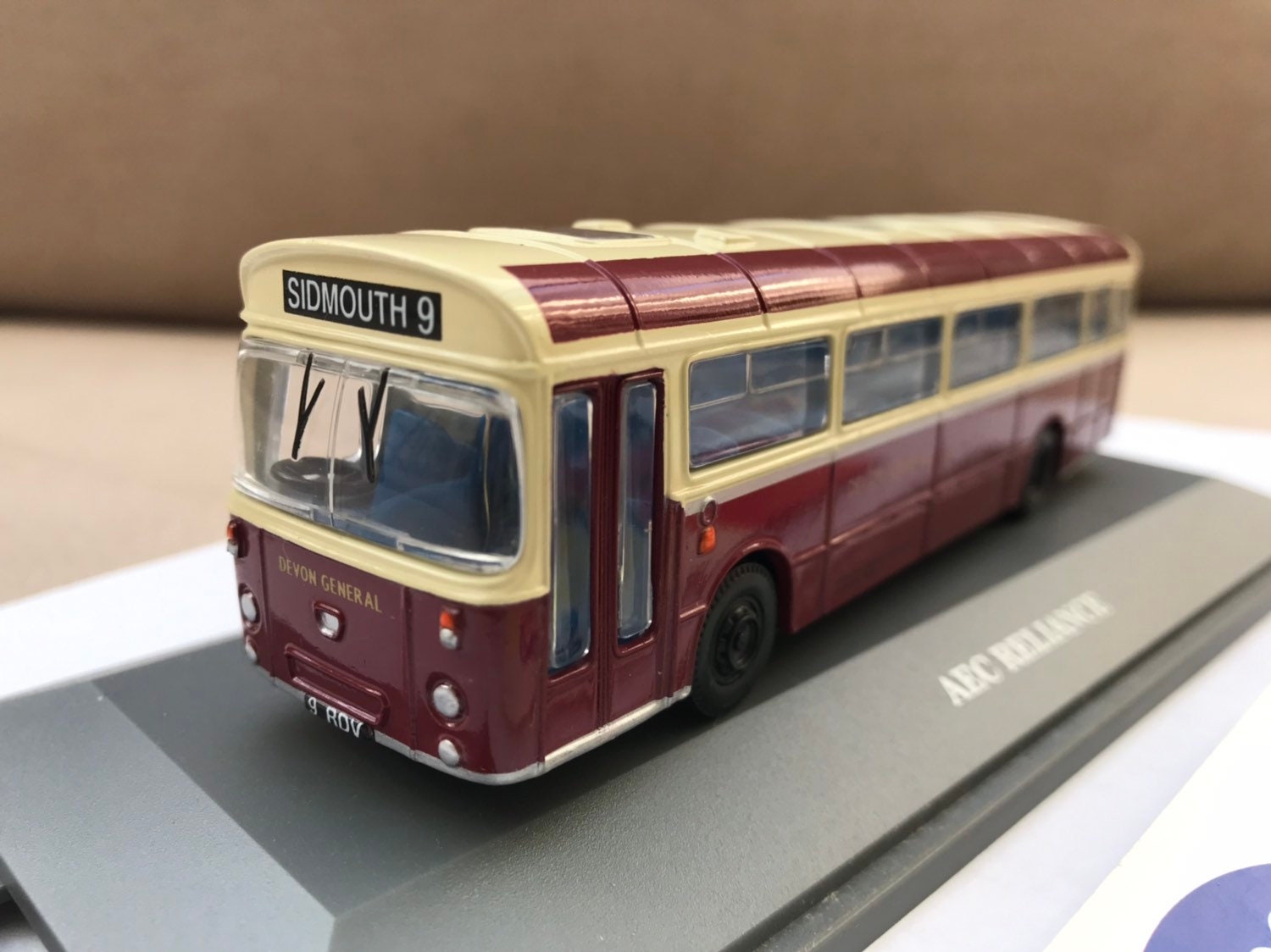 Limited Edition Corgi Die Cast Bus 97900 AEC Reliance Devon General 1: