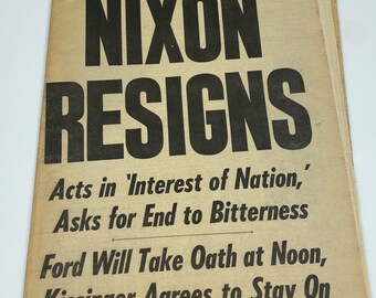 Vintage Daily News Nixon Resigns Newspaper August 9, 1974 (B1)