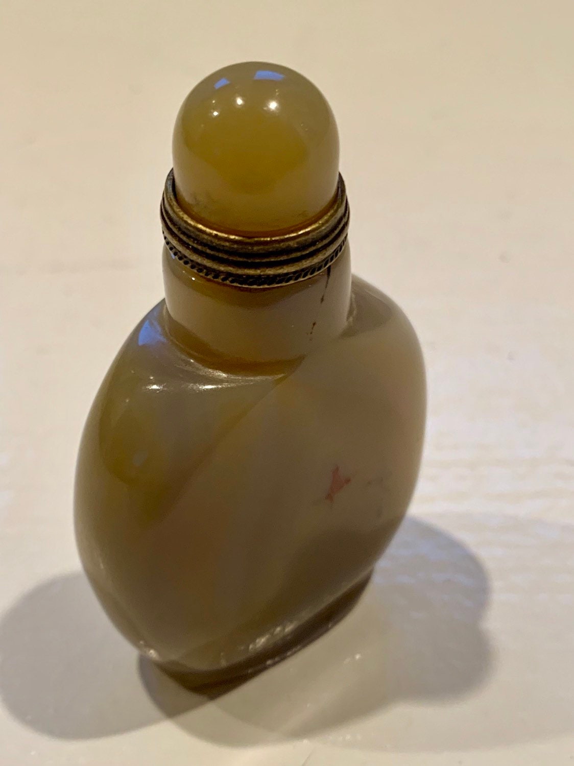 Chinese antique cream colored jade snuff bottle