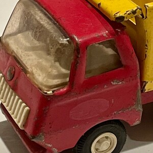 Vintage Tonka Mini Red and Yellow Dump Truck C3 image 5