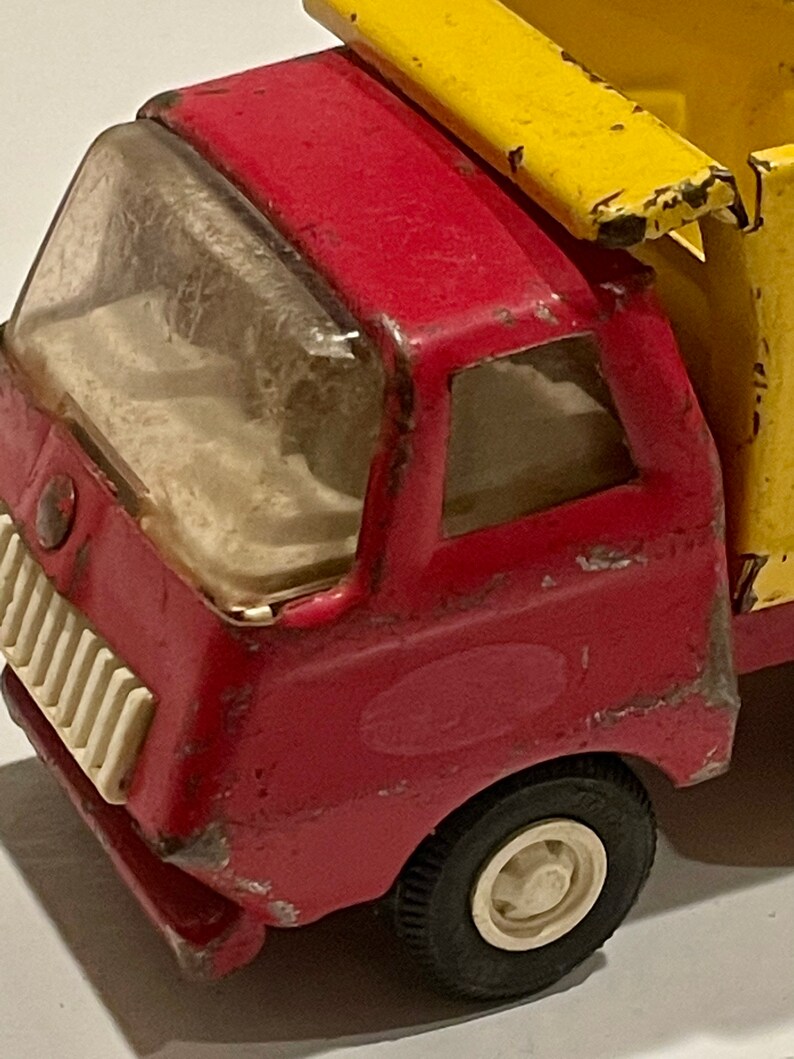 Vintage Tonka Mini Red and Yellow Dump Truck C3 image 5