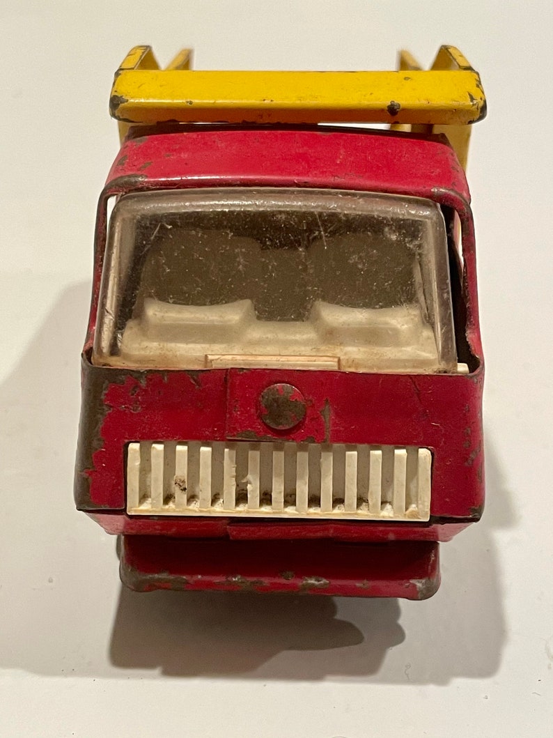 Vintage Tonka Mini Red and Yellow Dump Truck C3 image 3