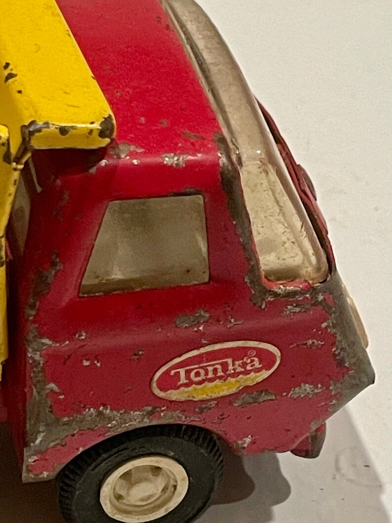 Vintage Tonka Mini Red and Yellow Dump Truck C3 image 7