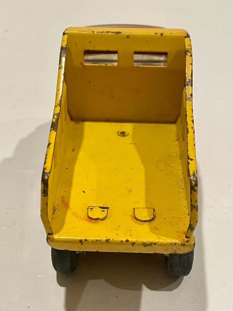 Vintage Tonka Mini Red and Yellow Dump Truck C3 image 4