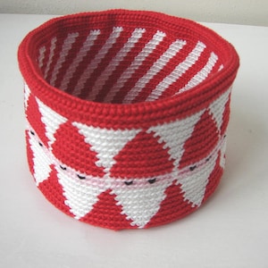 Santa Basket Crochet Pattern: Xmas Tapestry Storage (PDF Pattern)
