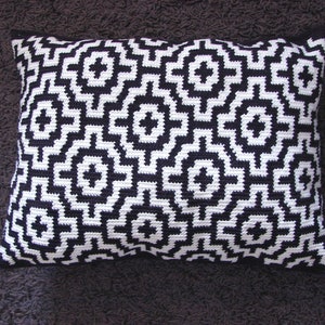 Crochet pattern mosaic tile pillow throw tapestry little cushion summer mosaic tile pillow decorative design image 1