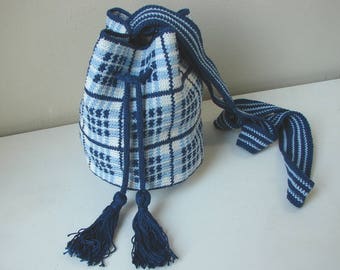 Tapestry crochet pattern mochila | crochet pattern messenger bag | Tartan plaid gingham PDF Instant download drawstring shoulder bag tassels