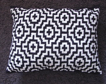 Crochet Mosaic Tile Pillow Pattern: Tapestry Cushion (PDF Pattern)