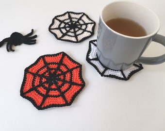 Halloween spiderweb coaster - spooky decoration - crochet pattern