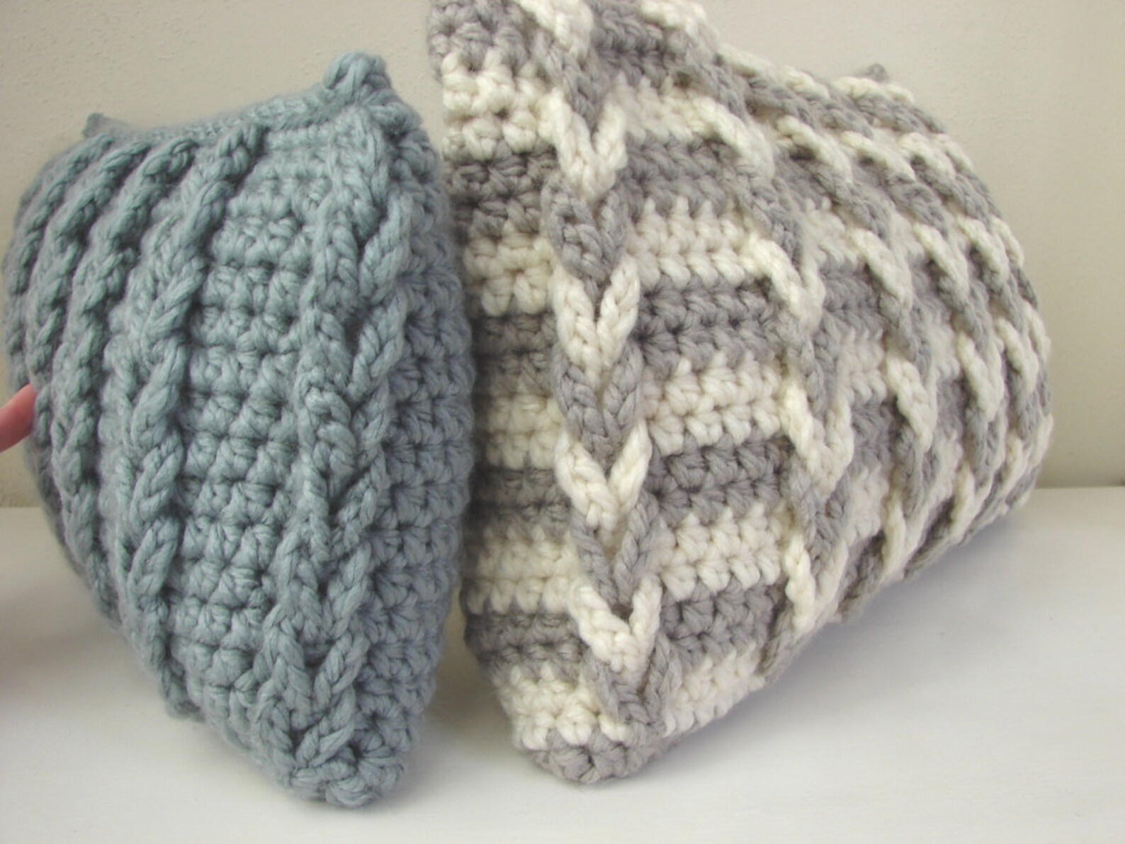 Crochet Pattern Chunky Cushion Cover Pattern Bulky Yarn Loop Etsy