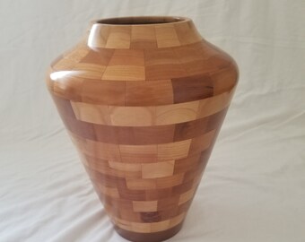 Cuenco de exhibición de parquet de madera de cerezo, pieza de exhibición hecha a mano