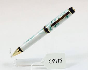 Bolígrafo giratorio estilo cigarro dorado hecho a mano, revestido en acrílico verde y blanco CP175