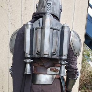 Mandalorian Jetpack Beskar / Din Djarin Cosplay / Rising Phoenix Mando Jet