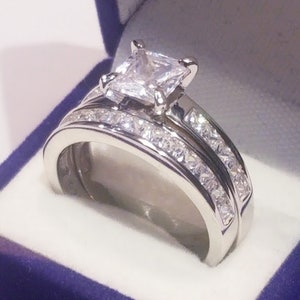 2.50 Ct Princess Engagement Ring Womens Wedding Set Diamond simulants Moissanite Diamonds 925 Solid Sterling Minimalist rings Half Eternity