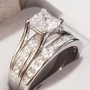 Princess cut Solitaire Engagement Ring Bridal Wedding Ring Set half eternity band Antique Design Wedding Jewelry Travel wedding ring set