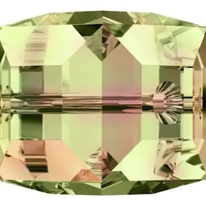 Swarovski Crystal Cube Beads 5601 - 4mm 6mm 8mm - Crystal Luminous Green