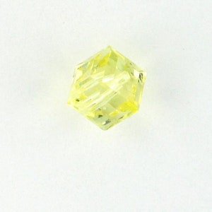 Swarovski Crystal Cube Beads 5601 - 4mm 6mm 8mm - Jonquil