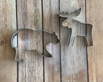 Moose and grizzly bear cookie cutter - baking supply, woodland party, woodland creature birthday, kids birthday, woodland shower