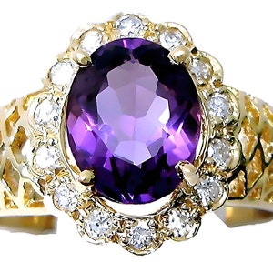 Ladies 14k yellow gold, oval Amethyst and diamond ring