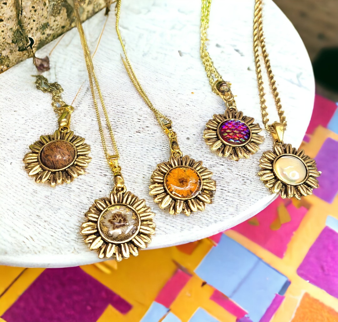 Gold Plated Aster Pendant, Varied Centers, 18-24 Inch Chain - Etsy