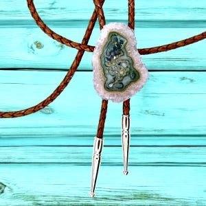 Amethyst Stalactite Slice Leather Bolo Tie: Western Rodeo Cowboy Wedding