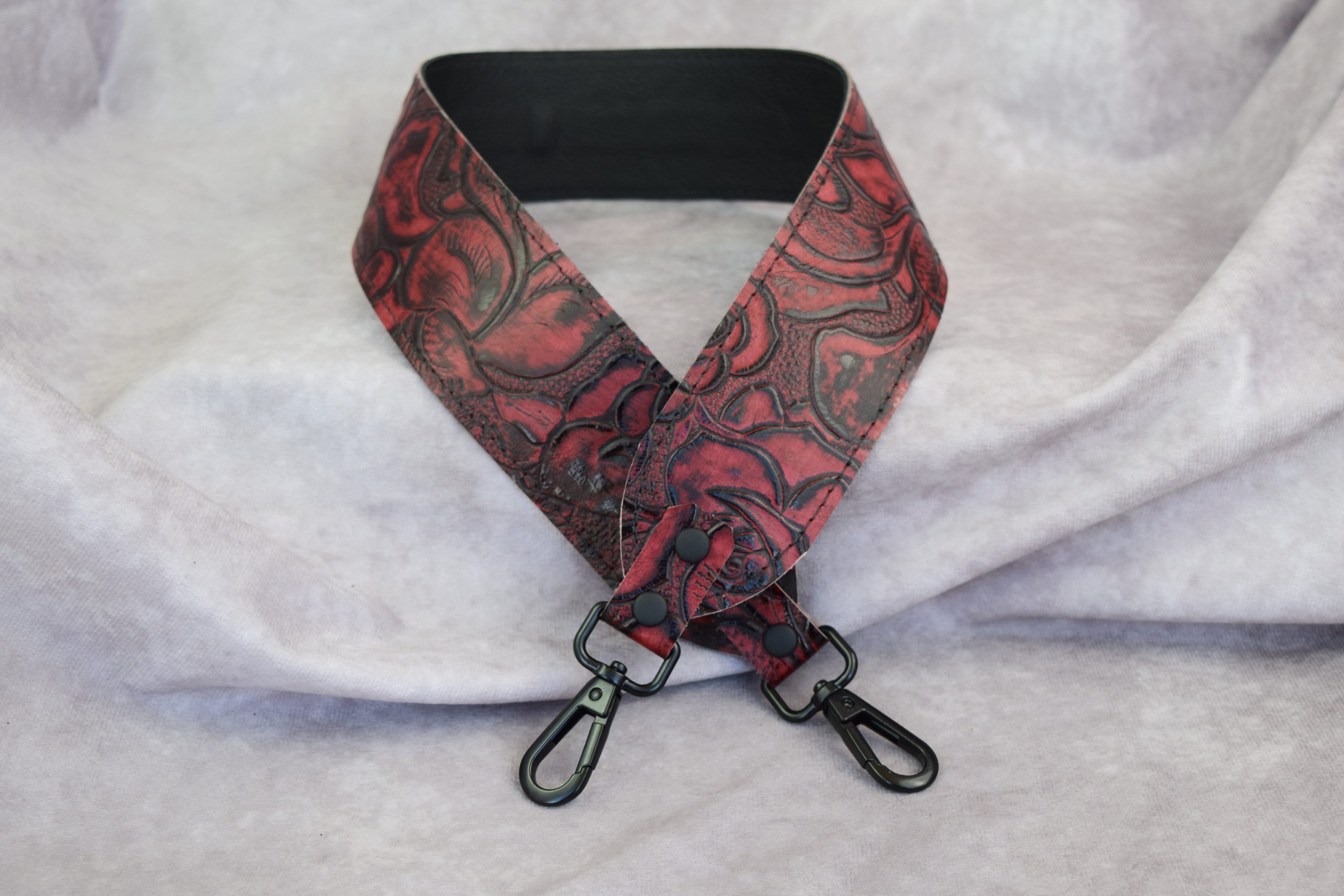 Removable shoulder strap Red / burgundy leather