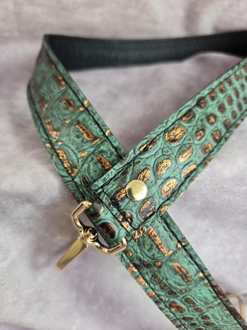 Teal Alligator Embossed Genuine Cowhide leather replacement strap/cut-resistant/leather purse strap/bag strap/crossbody strap/shoulder strap bild 4