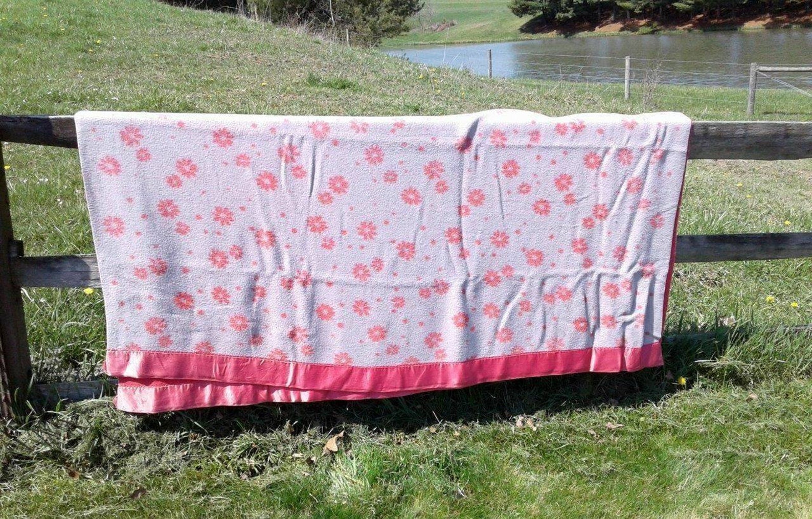 Vintage 3 FLORAL acrylic n' wool blend BlanketS Etsy
