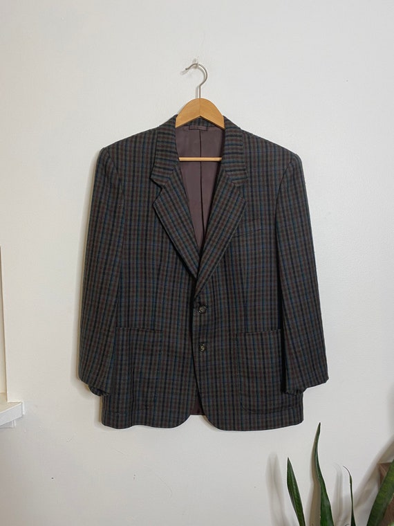 Vintage women’s oversized plaid blazer