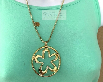 Collar largo de flores: colgante chapado en oro, cadena de bolas facetadas