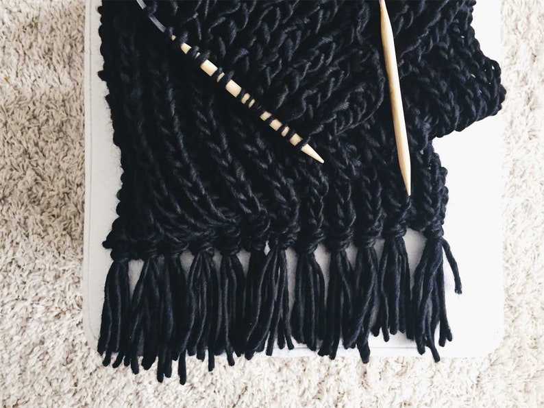 Knitting Pattern Chunky Tassel Scarf Knit Pattern Etsy