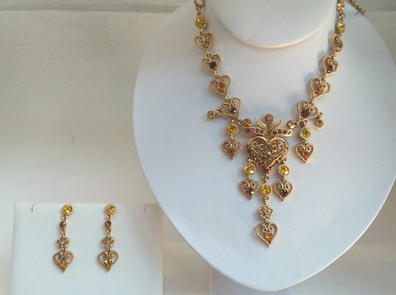 Vintage Rhinestone Hearts Gold Necklace Earring Se