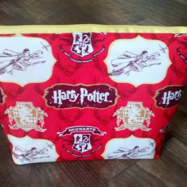 Harry Potter Knitting Project Bag! Quittitch Medium Zippered Wedge Bag! Cosmetic Purse Pouch!