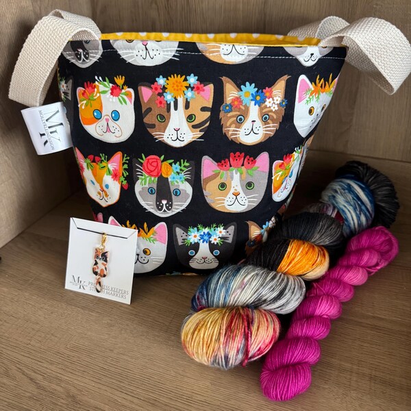 COLORFUL CATS Hand Dyed Yarn 120g Sock Set, Project Pail, and Progress Keeper Kit!