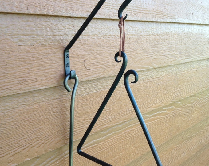 Hand Forged Round Bar Dinner Triangle and Mounting Hook