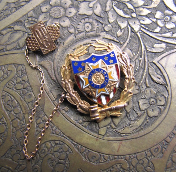 10 K Gold VFW Membership Brooch, Veterans Foreign Wa… Gem