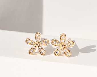 14kt Solid Gold and Diamond flower studs ~ dainty flower studs ~ diamond flower earrings ~ everyday gold stud ~ gifts for her ~ dainty studs