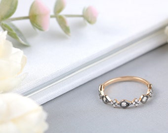 14kt Roségold & Diamant Unikat Band | Vintage Halbwegs-Ewigkeitsband | einzigartiges Hochzeitsband | roségoldenes filigranes Band | stapelbare Diabänder