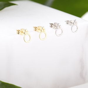 Sterling Silver  / Gold plated open round studs | Simple and unique studs | Everyday studs | Open circle earrings | Geometric studs |