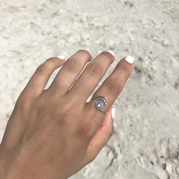 Bague En Argent Motif Vague - 7,75g - Occasion, Photo Illustrative