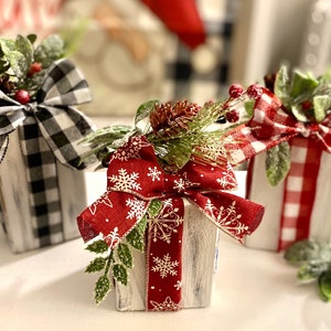 Set of 3 farmhouse style Christmas presents image 1