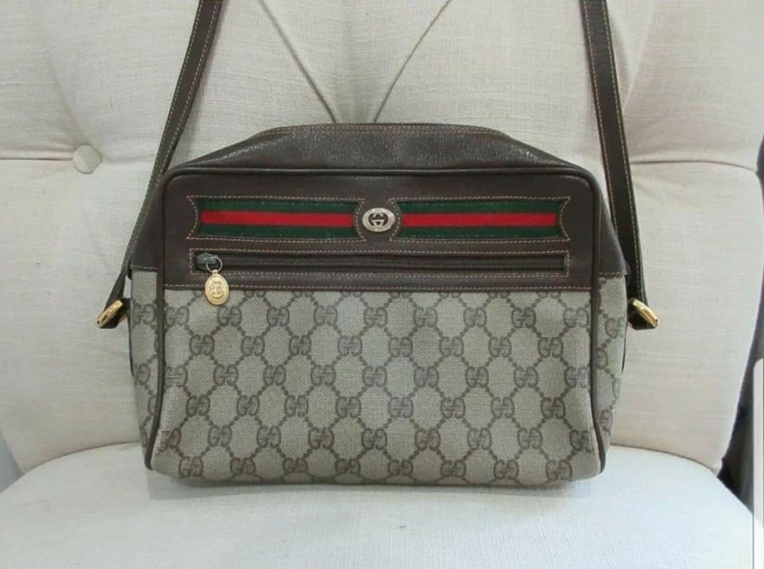 Gucci Red/Beige GG Canvas and Leather Charm Pochette Bag