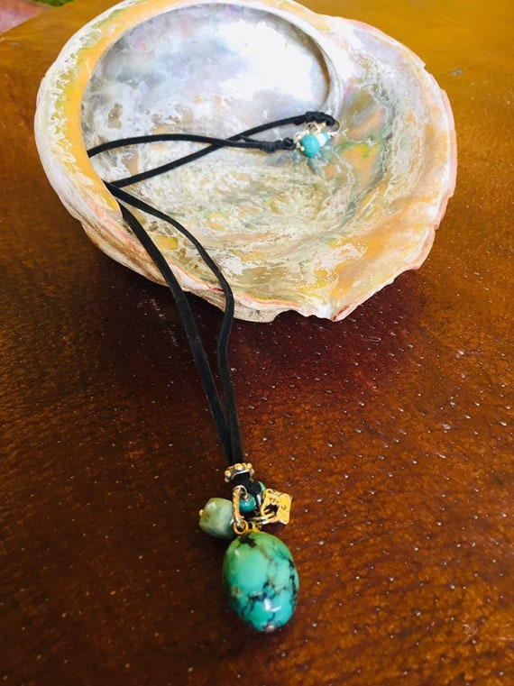 TURQUOISE TALISMAN - Vintage Turquoise and Leathe… - image 9